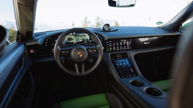 Porsche Taycan Sport Turismo 2022
