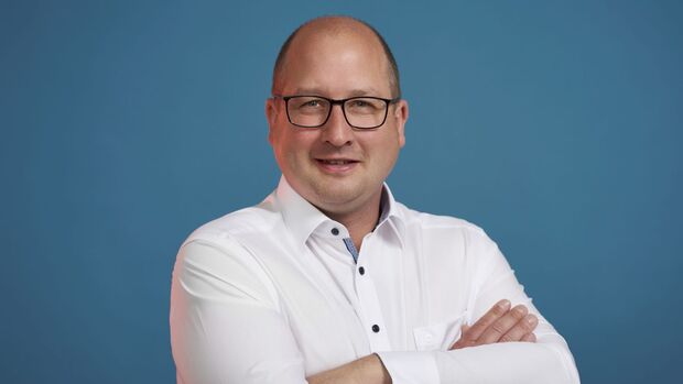 Porträt von Sebastian Wietel, Teamleiter Betrieb und Service bei Chargemaker