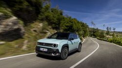 Renault 4 E-Tech Electric 2025