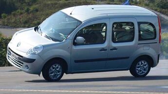 Renault Kangoo kommt ins Kippen
