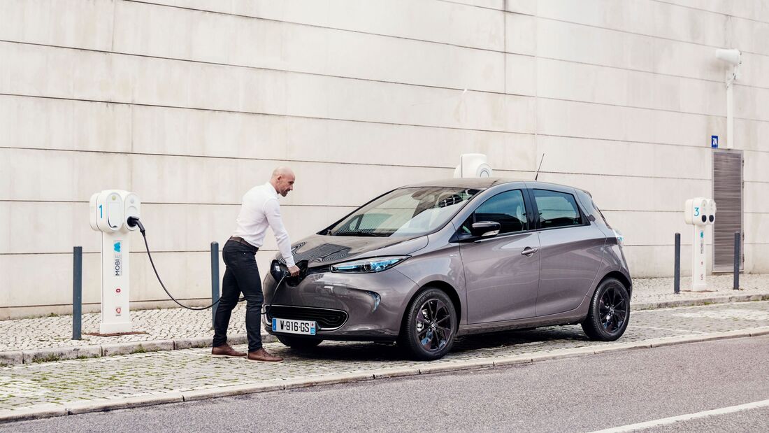 Renault Zoe 2018, Ladesäule, E-Auto, Elektroauto, laden, aufladen