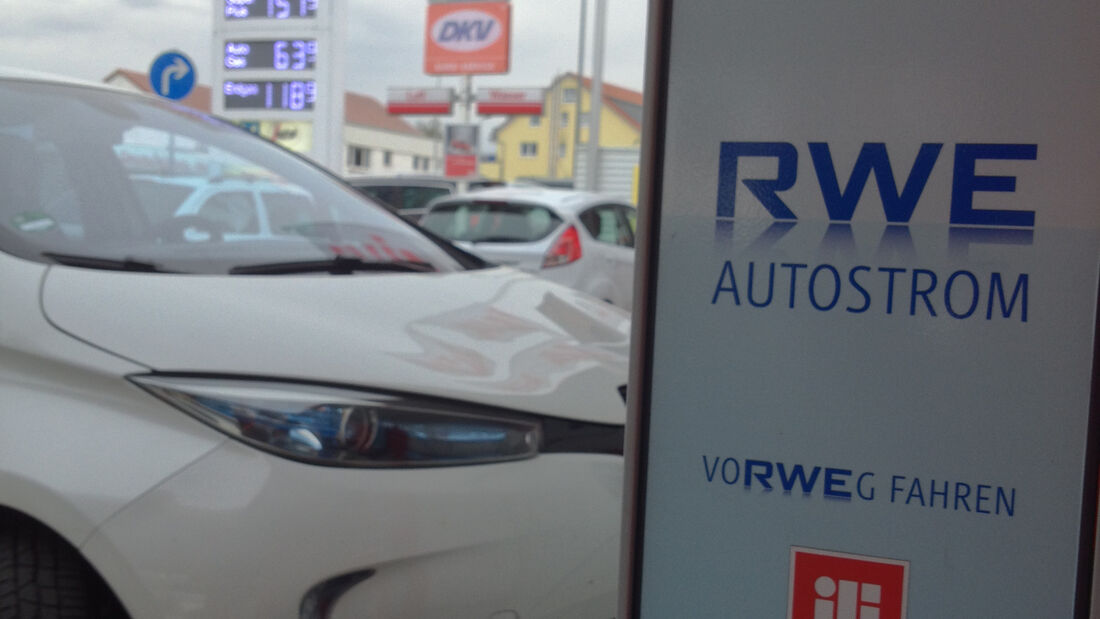 Renault Zoe Elektroauto laden RWE Ladesäule