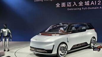 Robotaxi namens EVA Cab von Geely auf der Beijing Auto Show 2026