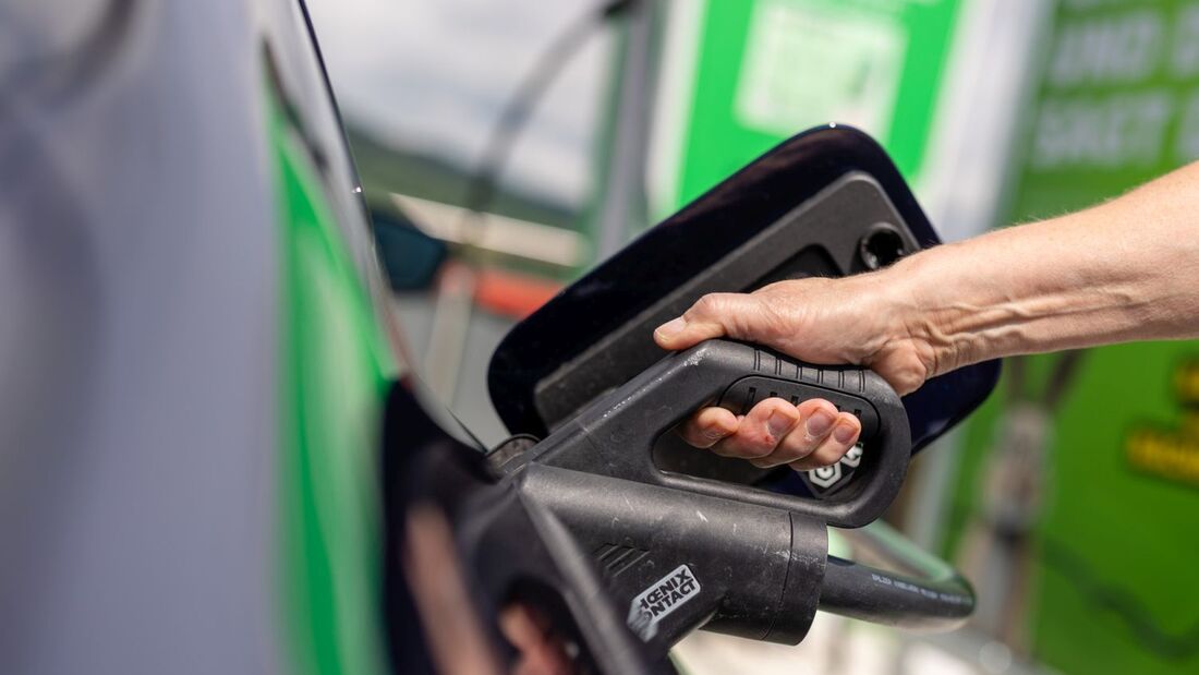 Schnellladesäule 2025