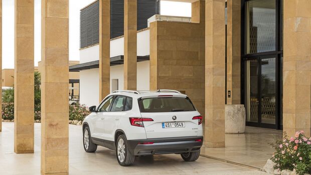 Skoda Karoq MJ 2018 SUV Heck

