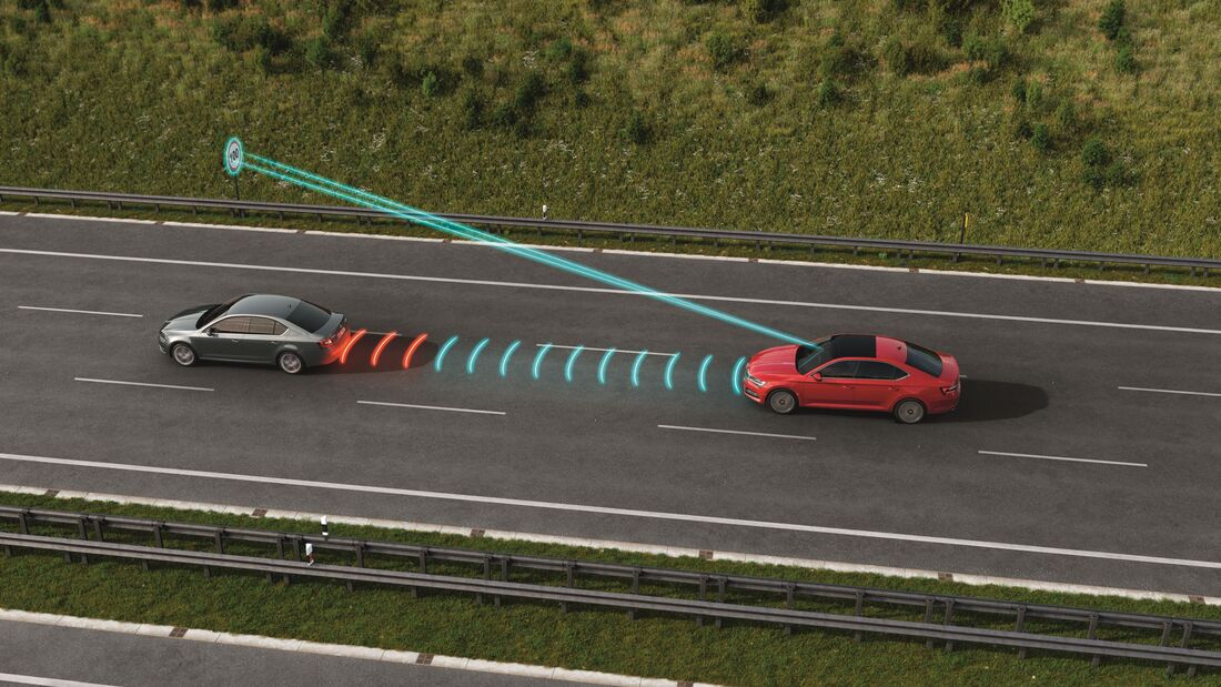 Skoda Superb, Assistenzsystem, Fahrerassistenz, Abstandstempomat, Tempomat, Radartempomat, adaptive Cruise Control