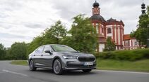 Skoda Superb PHEV 2025