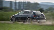 Skoda Superb Scout 2019