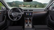 Skoda Superb Scout 2019