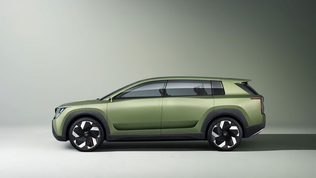 Skoda Vision 7 S 2022