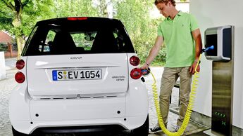 Smart, Diestwagen, E-Auto, Tanken, Ladesäule