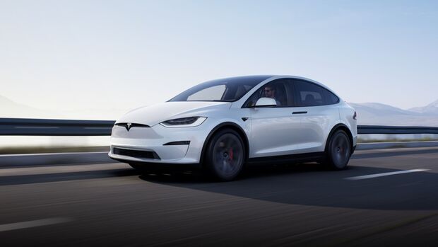 Tesla Model X 2021