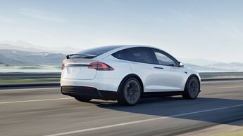 Tesla Model X 2023