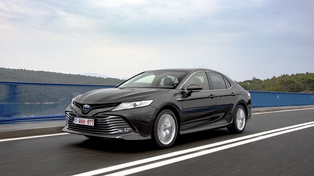 Toyota Camry 2019
