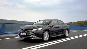Toyota Camry 2019