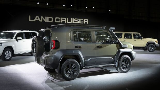 Toyota Land Cruiser FJ 2025