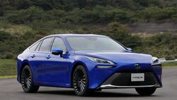 Toyota Mirai, Brennstoffzelle, 