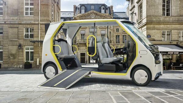 Toyota People Mover 2024