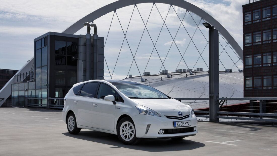 Toyota Prius +