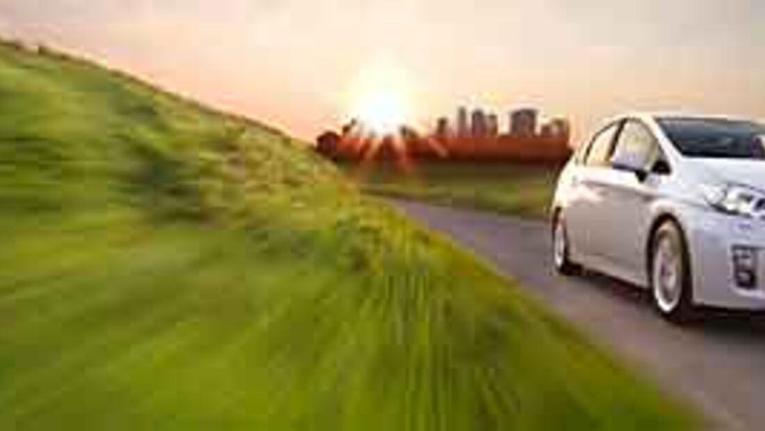 Toyota Prius punktet mit Hybrid-Technik