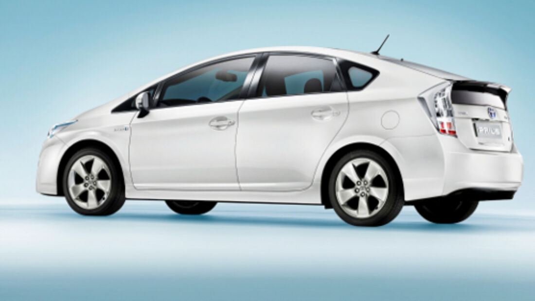 Toyota testet Plug-in-Hybrid