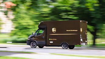 UPS nimmt 188 neue Elektro-Zustellfahrzeuge in Deutschland in Betrieb.