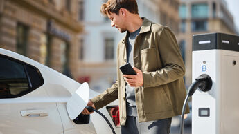 Über das Manager-Konto von Charge Now lassen sich Ladeabrechnungen für mehrere Fahrer zentral bündeln – auch markenübergreifend.