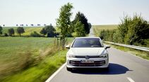 VW Golf VIII 2025