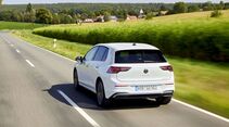 VW Golf VIII 2025