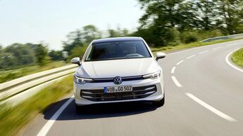 VW Golf VIII 2025