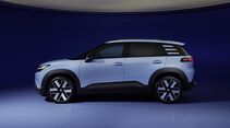 VW ID.Cross in Hellblau im Seitenprofil mit schwarzen Radhausverkleidungen.