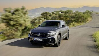VW Touareg R 2023