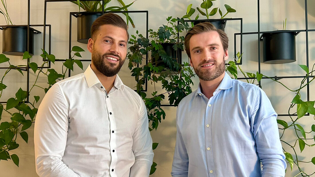 Vertreter von Echoes und Getyourdrive zur Zusammenarbeit bei Telematik und Fahrzeugdaten