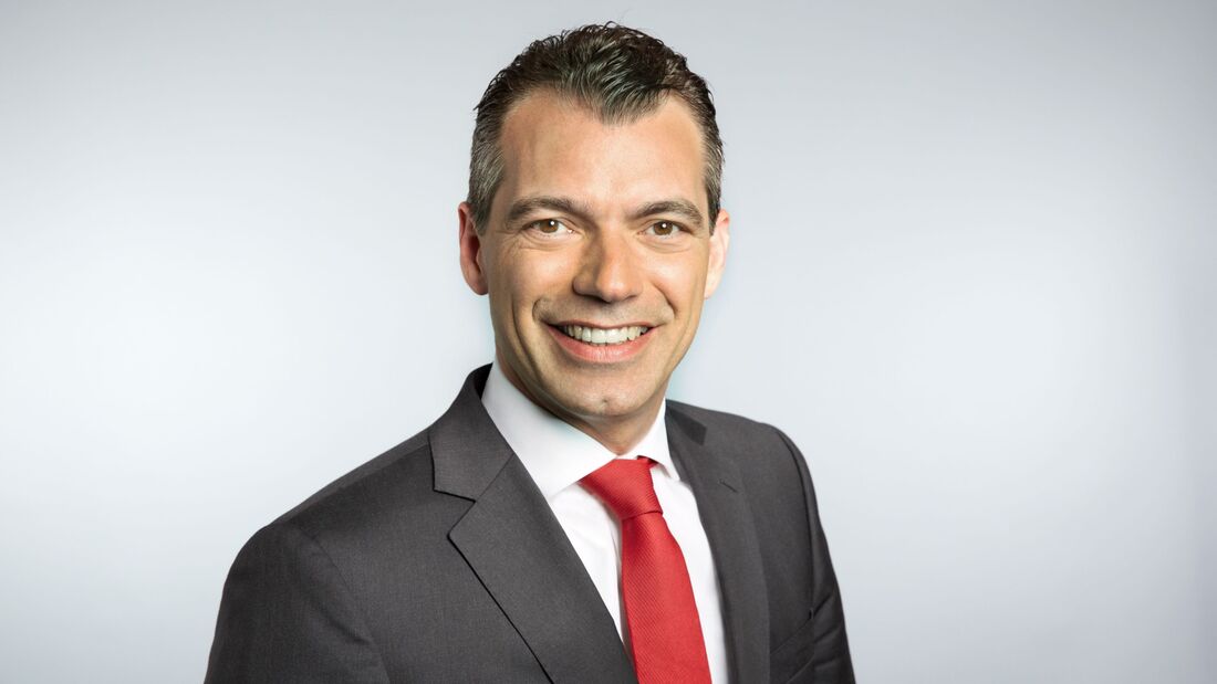 Vinzenz Pflanz, Chief Business Officer von Sixt SE, im Interview über Elektroquoten und Flottenstrategien in Europa.