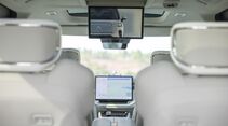 Volvo EM90 2025