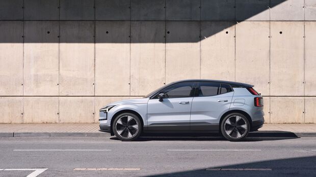 Volvo EX30 2023