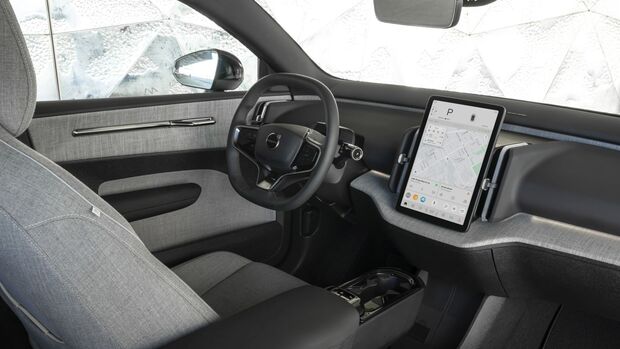 Volvo EX30 2024