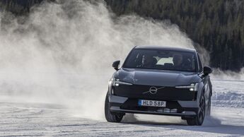 Volvo EX30 Cross Country 2025