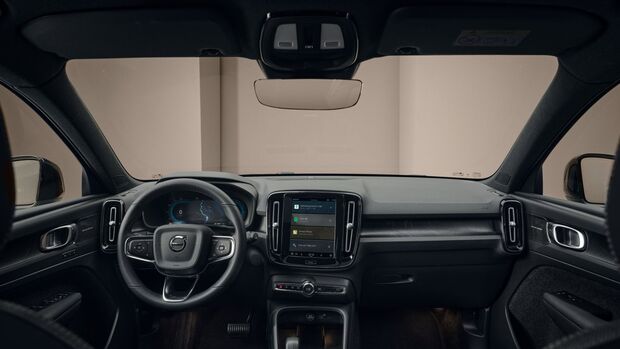 Volvo EX40 EC40 2025