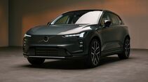 Volvo EX60 vollelektrisches Mittelklasse-SUV in Studioaufnahme schräg von vorn