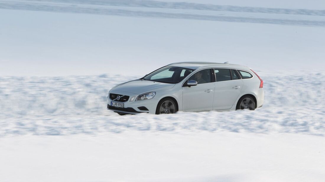 Volvo V60 2023