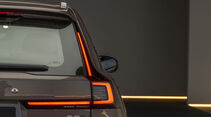 Volvo XC60 Long Range Plug-in-Hybrid mit neuer Front, Innenraum, Kofferraum, Ladeanschluss und Details der Modellpflege