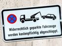 Warnschild 2026