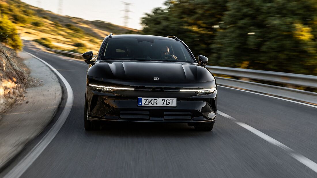 Zeekr 7GT vor der Testfahrt in den Bergen rund um Marbella in Spanien.