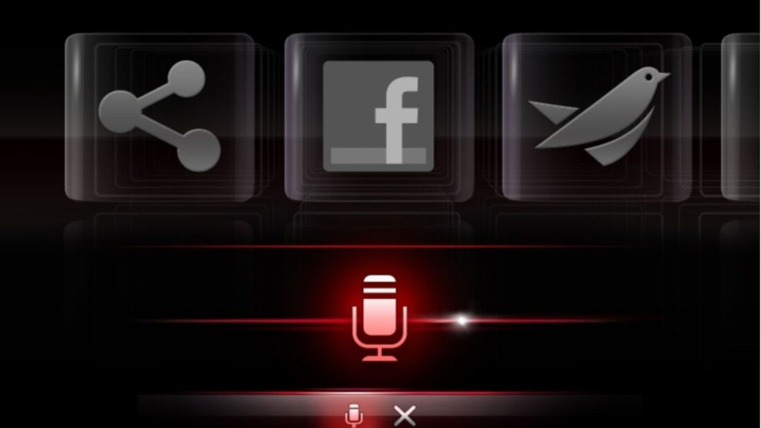 Mercedes holt Siri an Bord