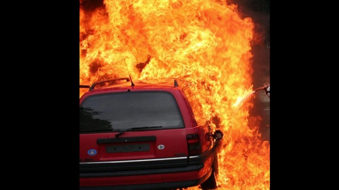 Feuer in der Tiefgarage