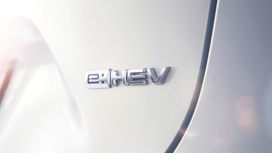 Crossover bekommt Hybrid