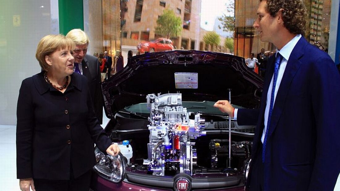 Kanzlerin Angela Merkel besucht Fiat