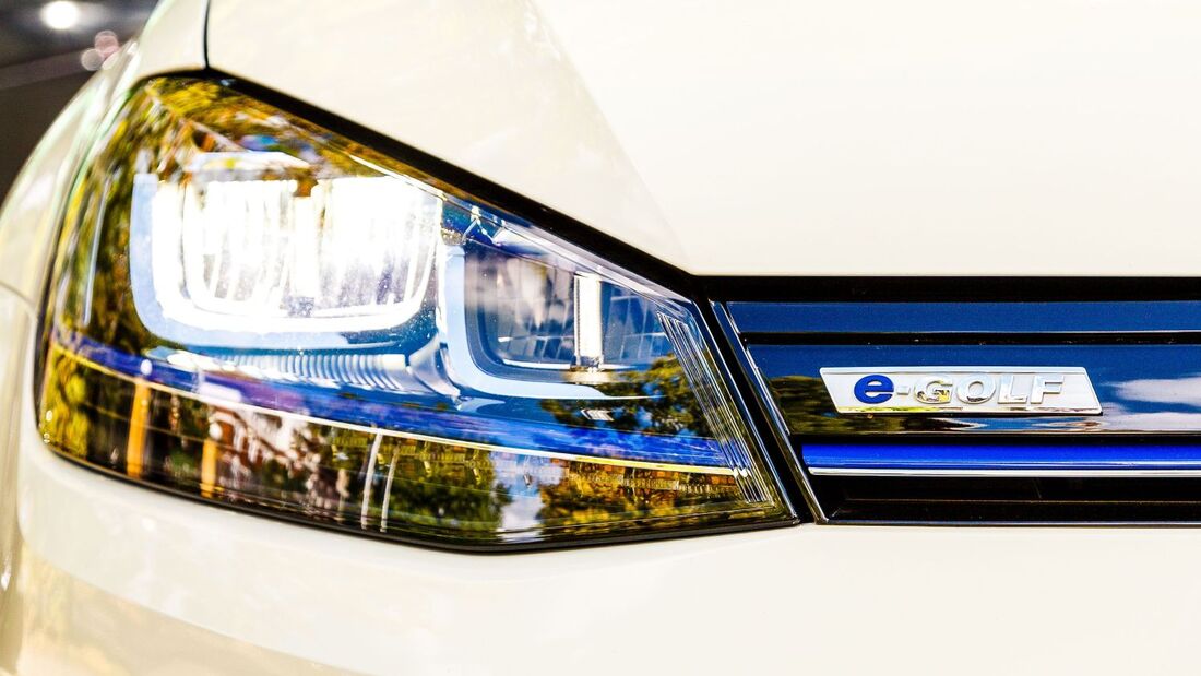 RWE stattet VW-Standorte mit Ladesäulen aus