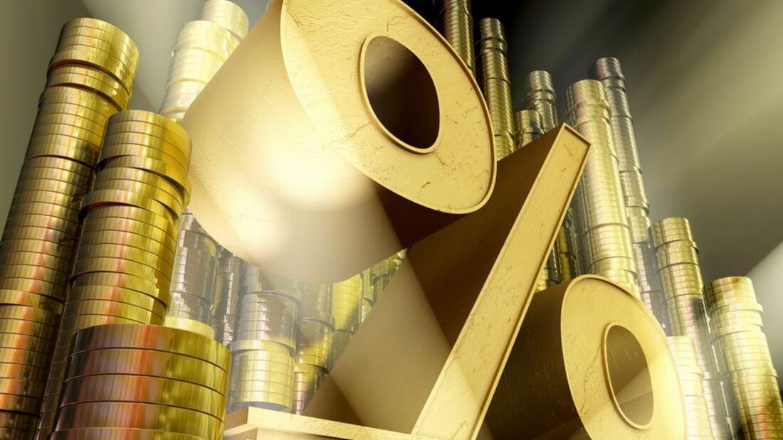 Neukunden zahlen die Häfte